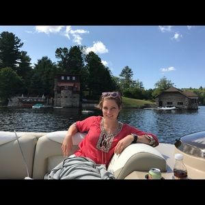 Meet your Posher, Jocelyn